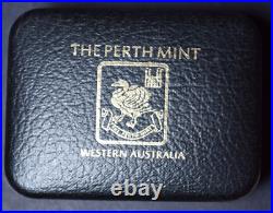 Perth Mint Vintage One Ounce Silver With Case Amazing Blueish Tone To Swan Side