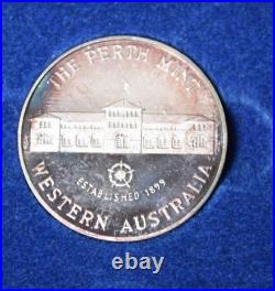 Perth Mint Vintage One Ounce Silver With Case Amazing Blueish Tone To Swan Side